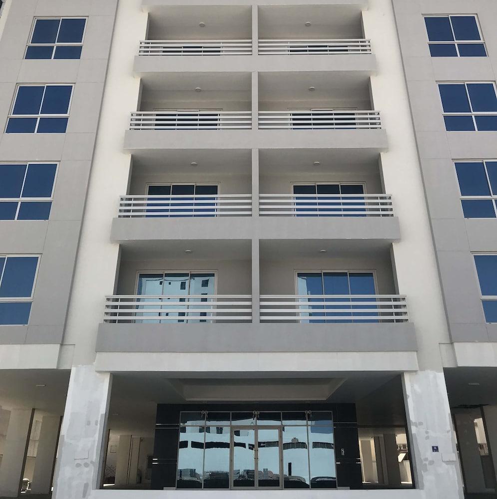 Al Manzil Residence Hidd2 Manama Dış mekan fotoğraf